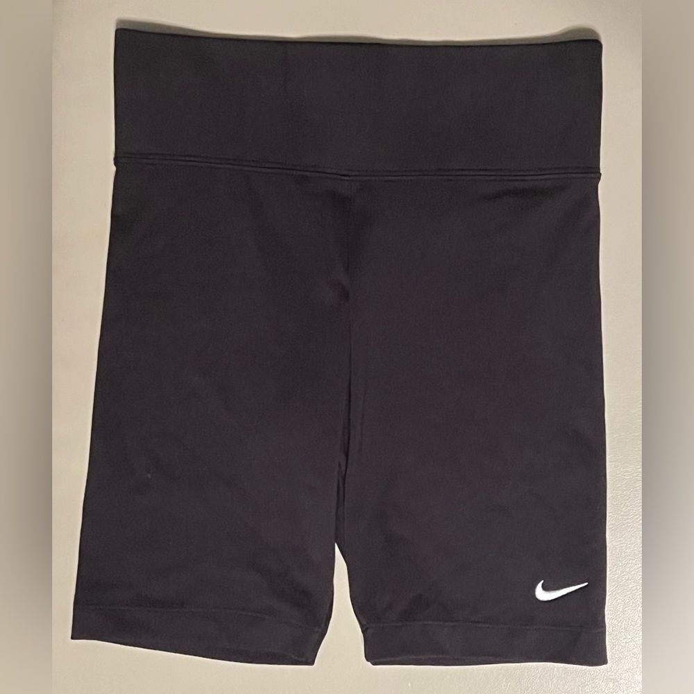 Nike Women’s Mid Rise Shorts